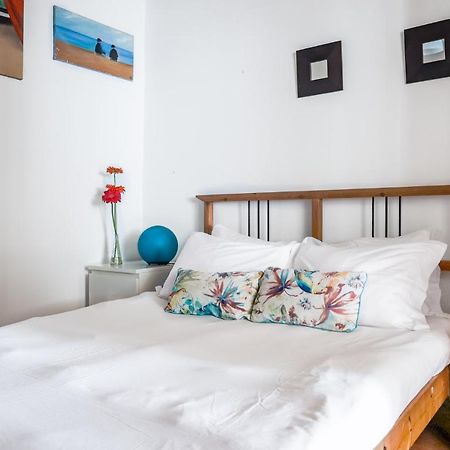 City Center Apt In Lively Bairro Alto! リスボン エクステリア 写真