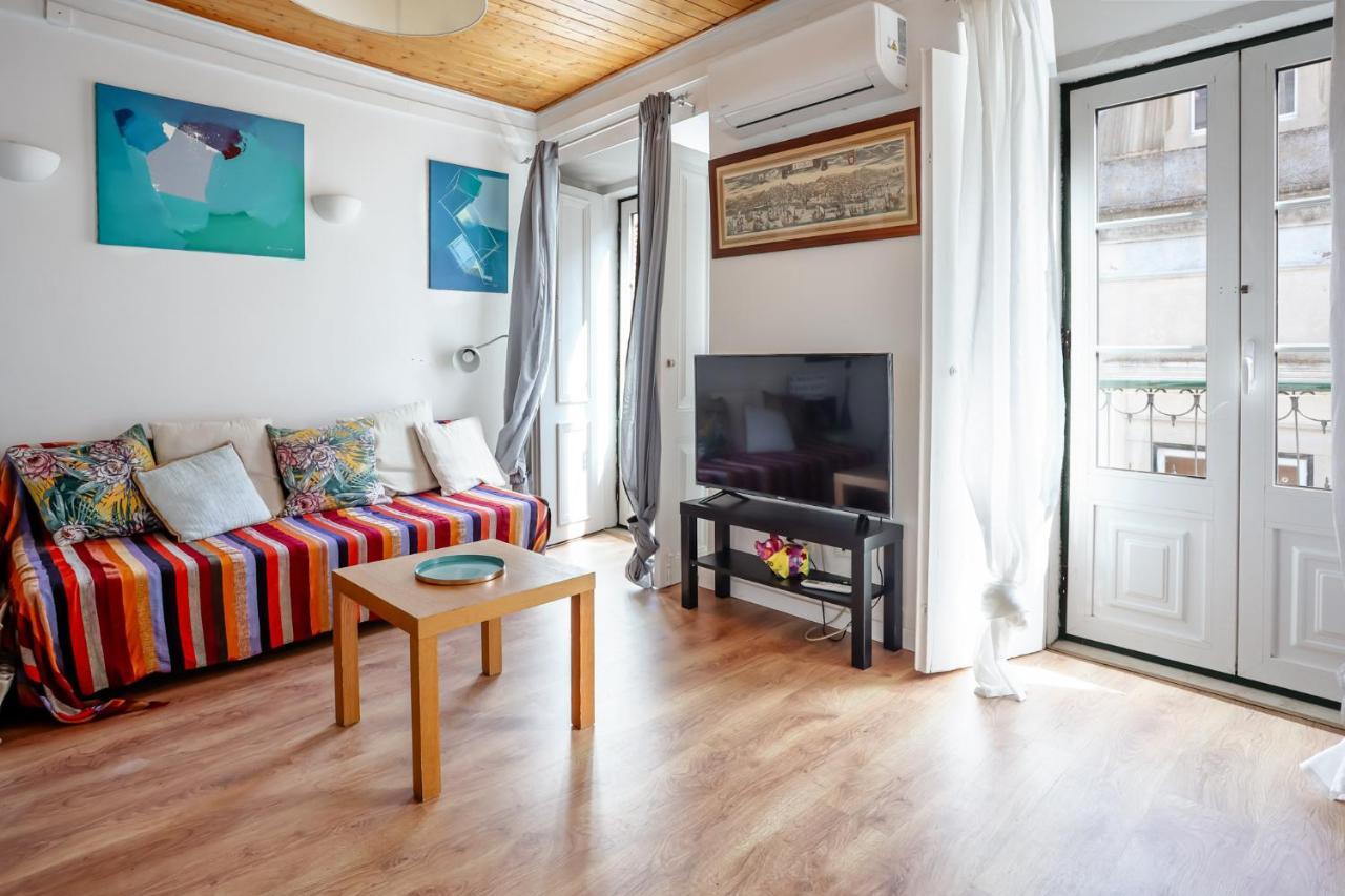City Center Apt In Lively Bairro Alto! リスボン エクステリア 写真