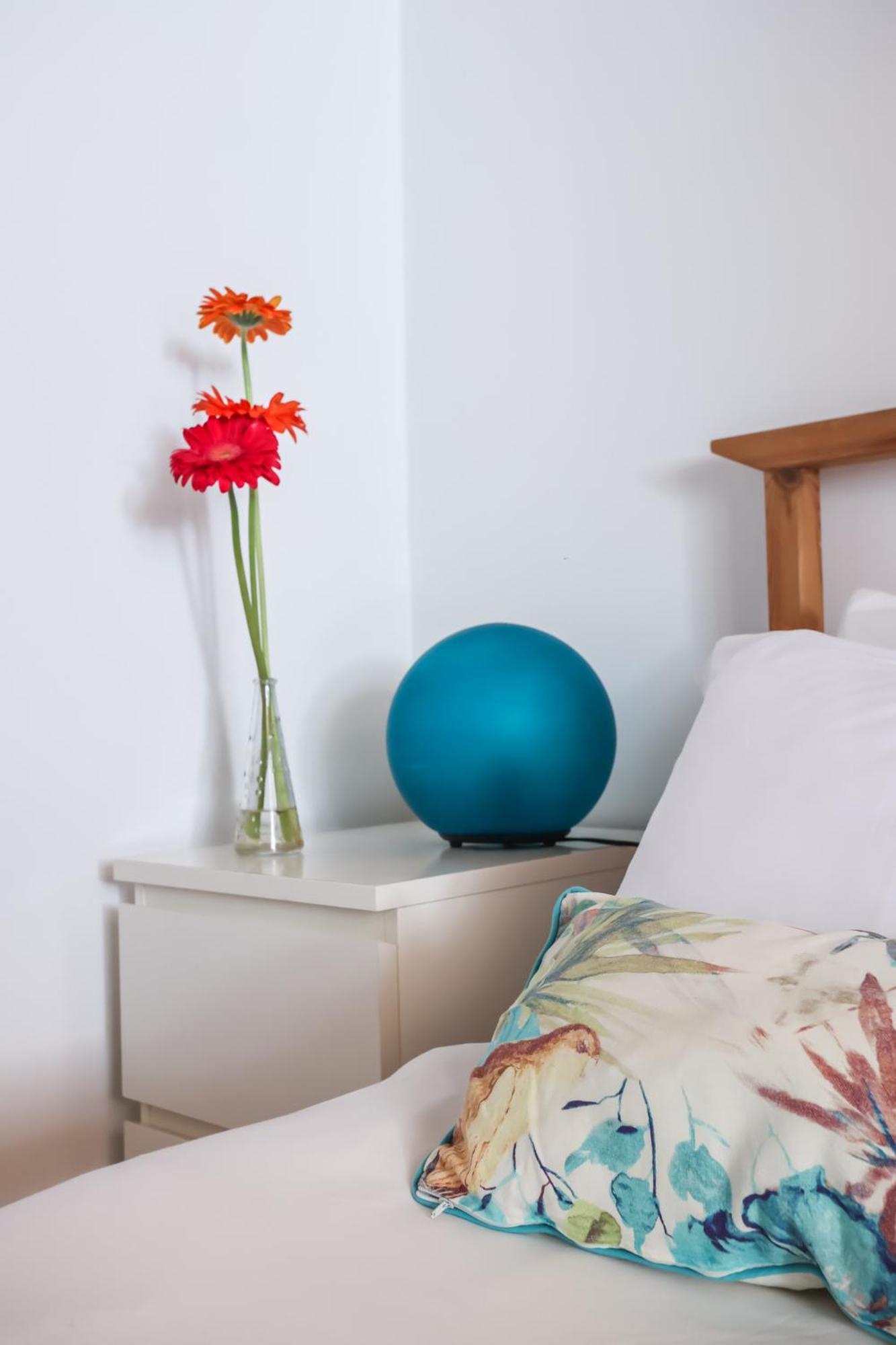 City Center Apt In Lively Bairro Alto! リスボン エクステリア 写真