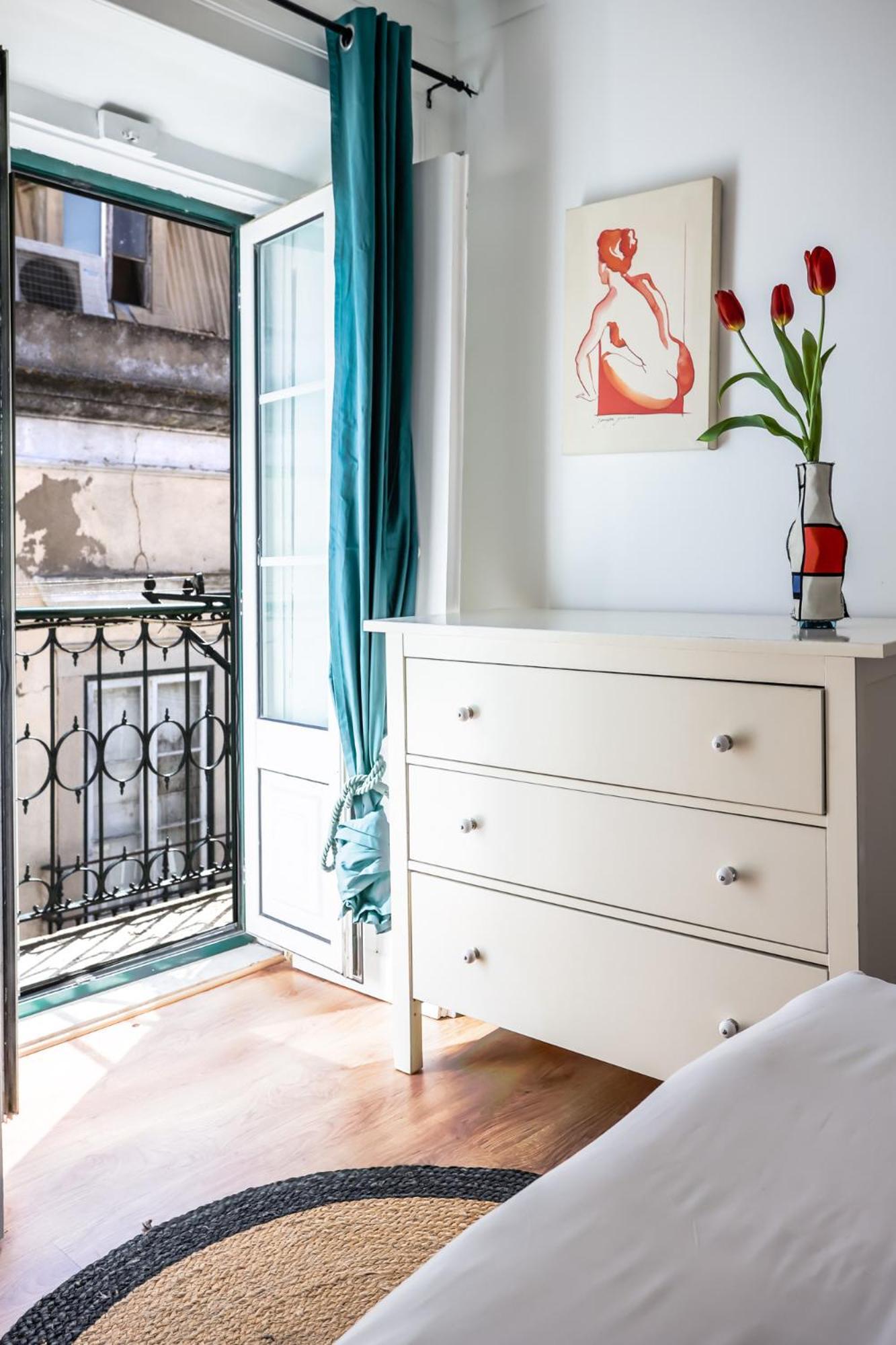 City Center Apt In Lively Bairro Alto! リスボン エクステリア 写真
